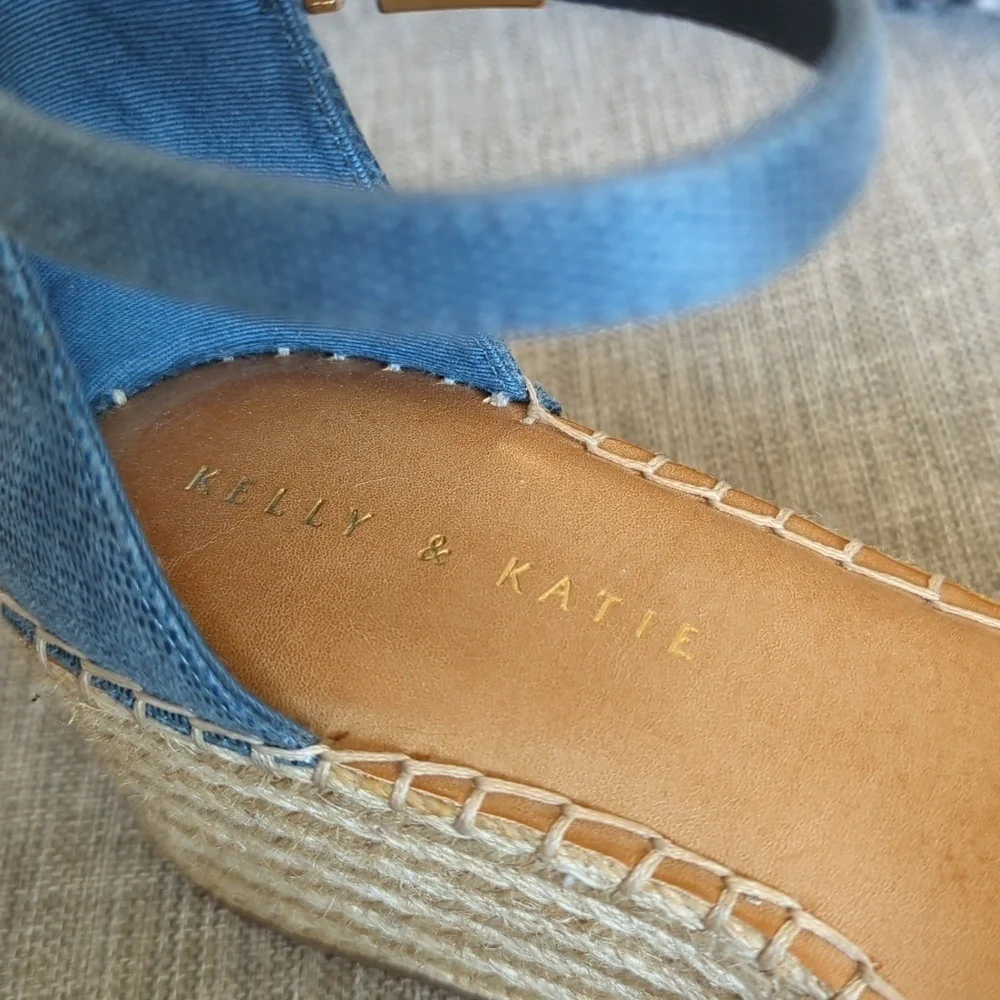 Kelly & Katie Wedgewood Blue Espadrille Wedge Sandals Size 8M